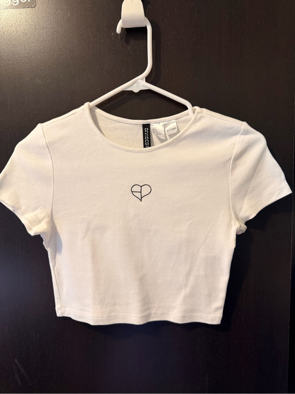 White Heart Graphic Crop Tee - Women